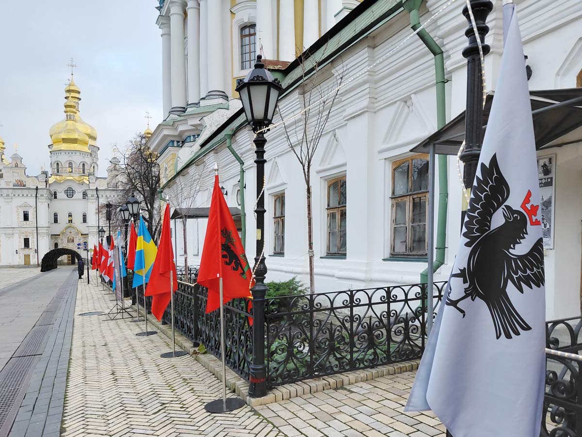 Київська середньовічна історія без імперських міфів: виставка в Лаврі 