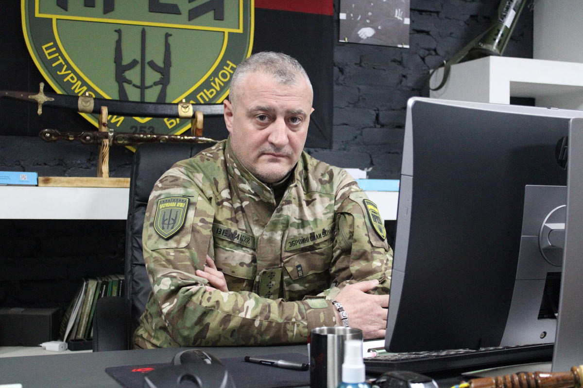 Командир батальйону Інтернаціонального легіону у складі полку «Арей» Микола Великий, позивний Динамо.