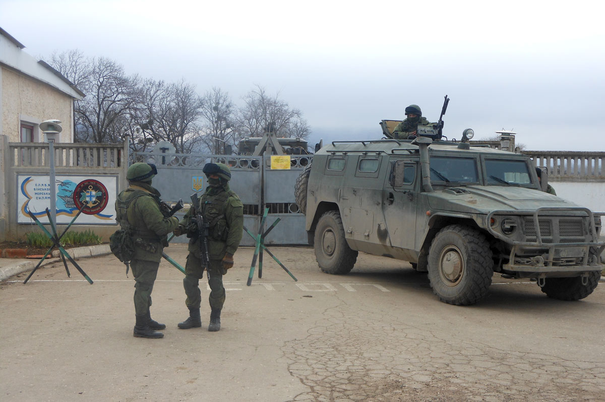 Блокування російськими військами казарм 36-ї окремої бригади берегової оборони у н.п. Перевальному, поч. березня 2014 року