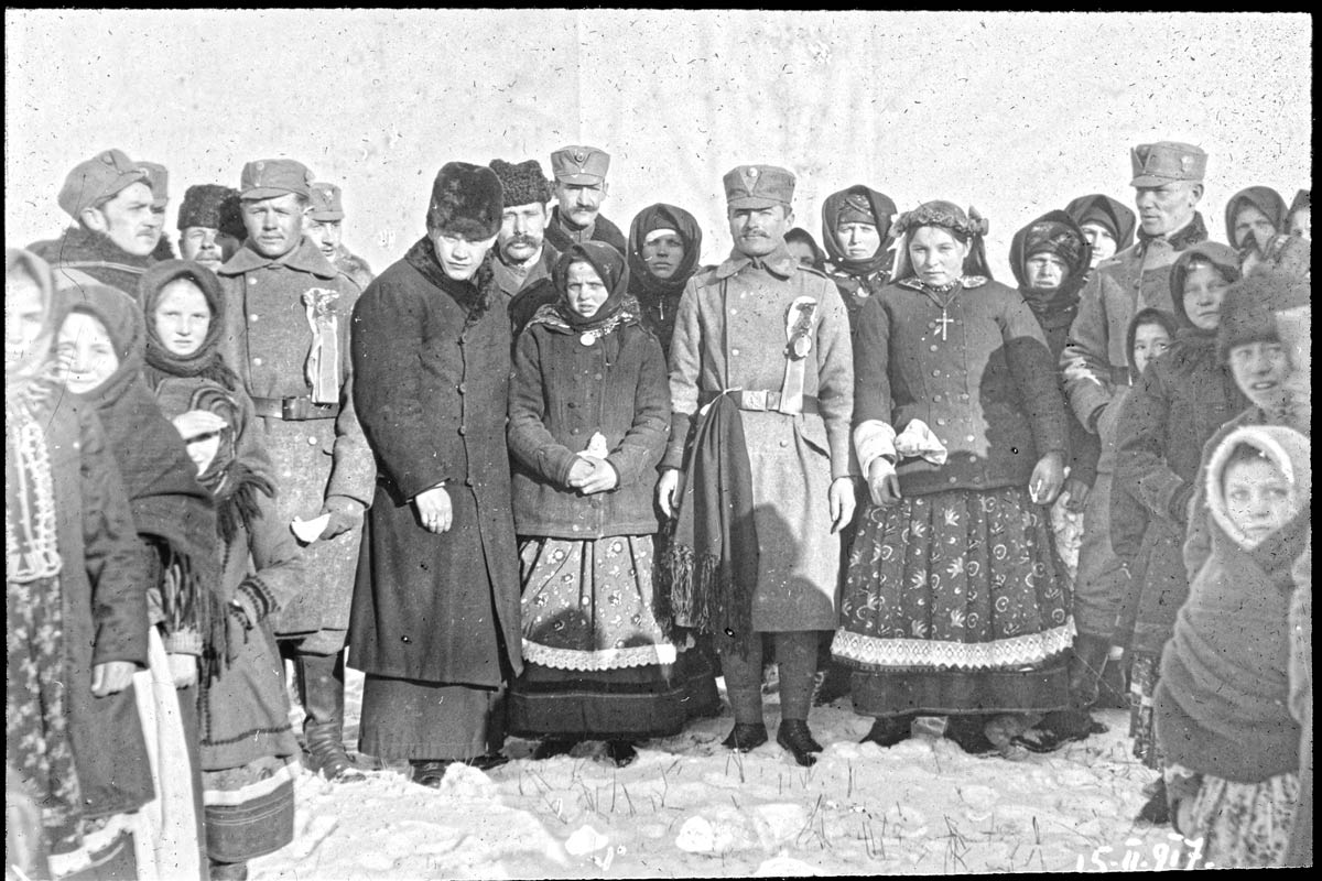 Оригінальна назва: Весілля УСС в Розвадові Старосольський і Яселський. Фонд Івана Боберського. UCEC_IBC_001-02-155.